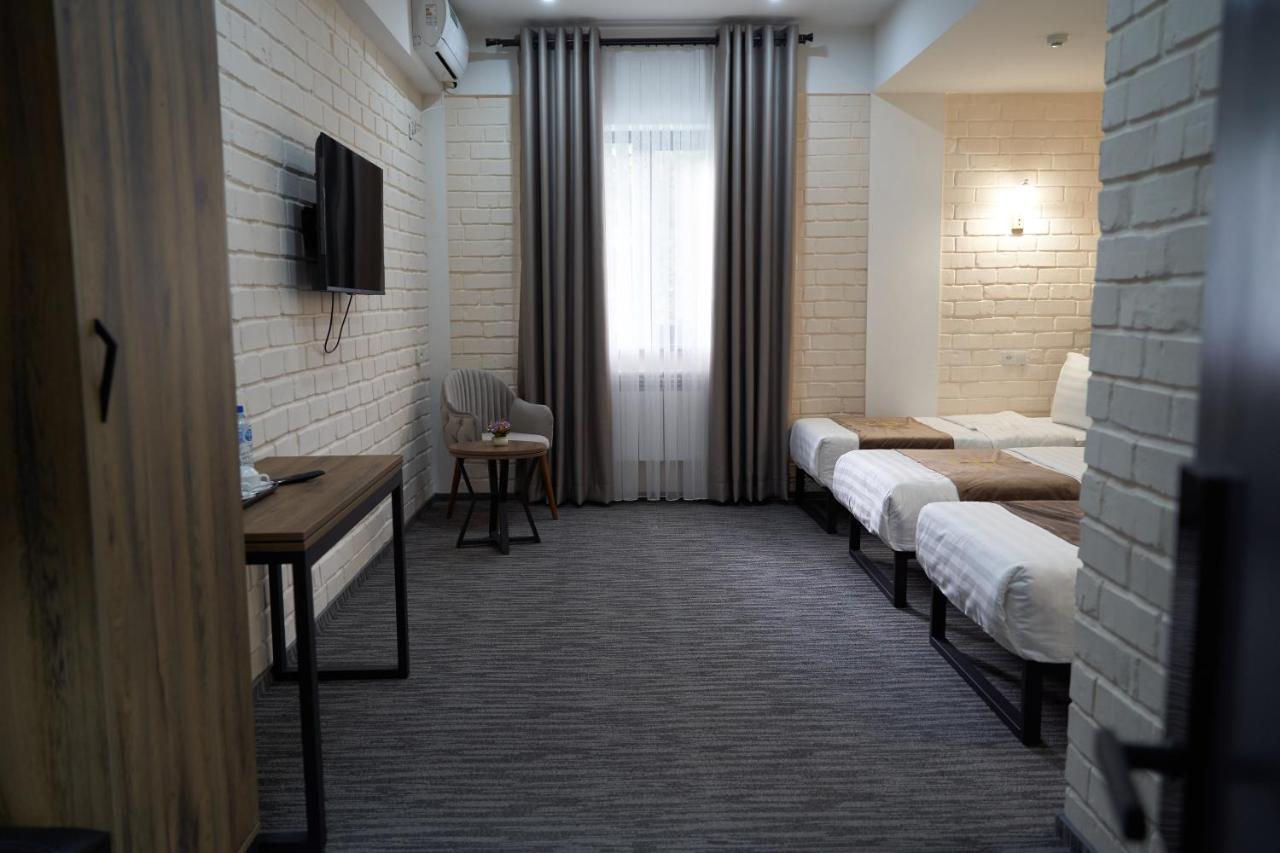 Vatan Plaza Hotel Tashkent Exterior photo